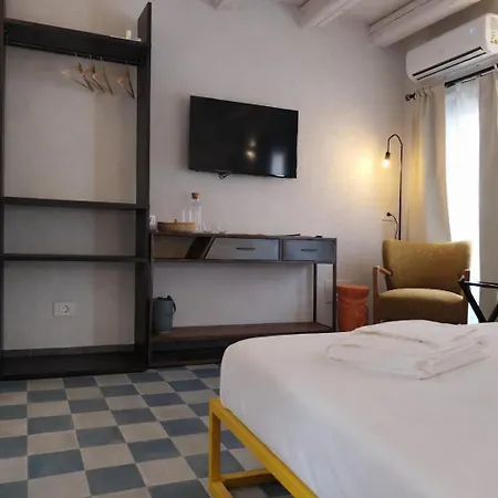 Casa Zora 3*
